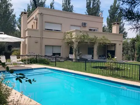 CASA EN ALQUILER TEMPORAL EN SANTA MARIA DE LOS OLIVOS