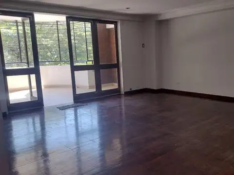 VENTA Departamento en Barrio Norte + PILETA