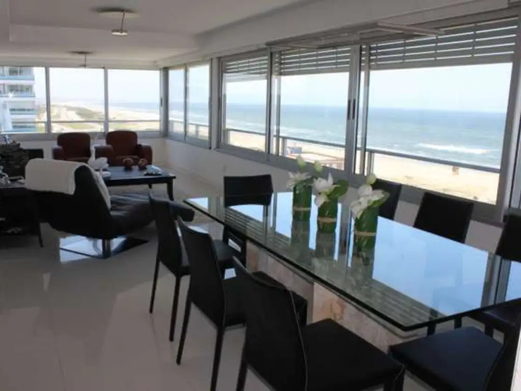 Departamento - Venta - Uruguay, Punta del Este - RBLA LORENZO BATLLE PACHECO 100