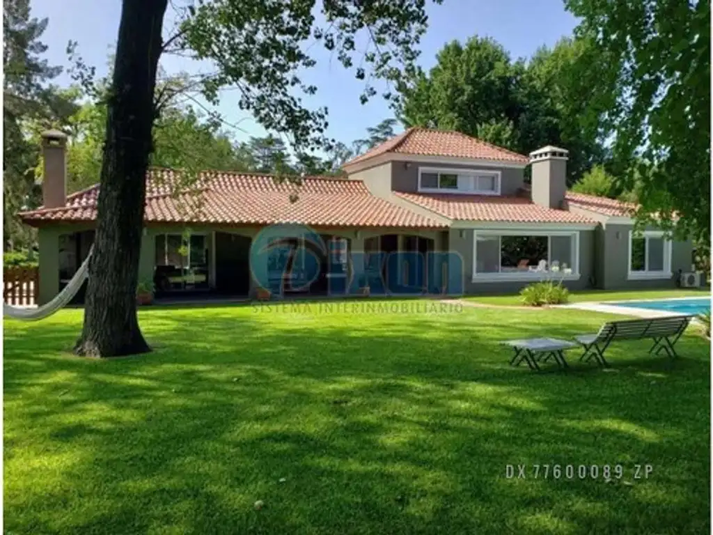 Barrio Cerrado La Peregrina - Casa Venta