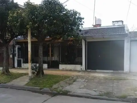 Casa  en Venta ubicado en Villa Bosch, Tres de Febrero, G.B.