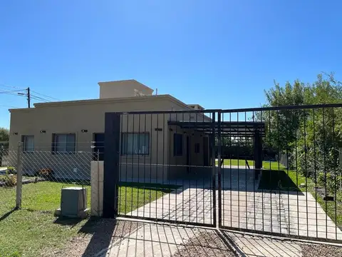 Venta casa en Parque Sakura