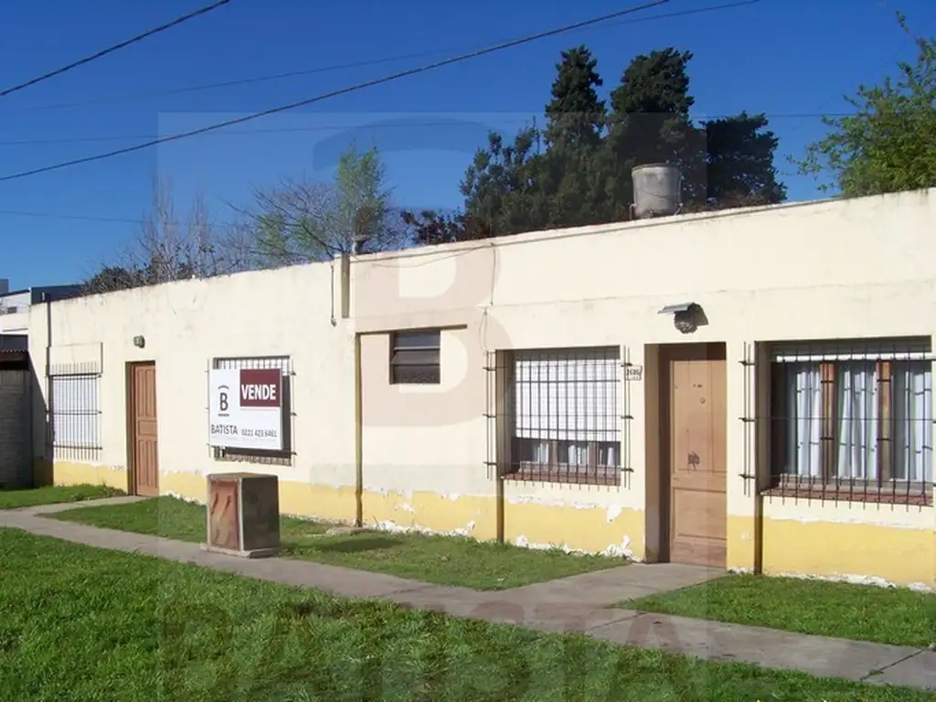 Vende lote en calle  12 e/ 505 y 506