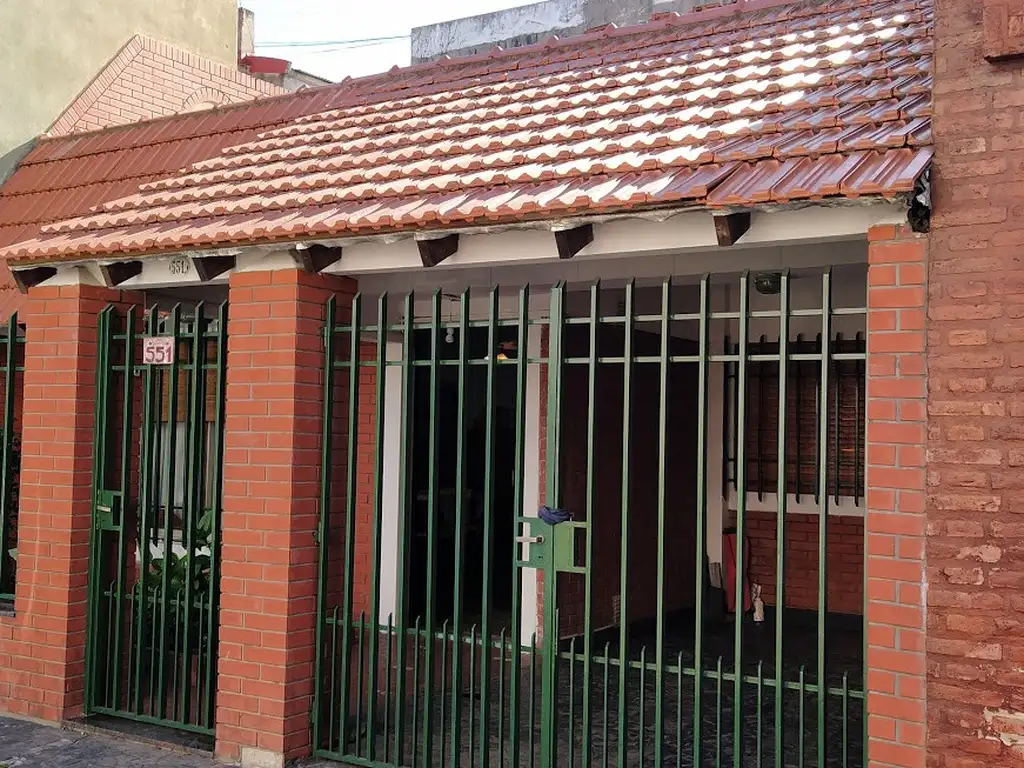 CASA EN LOTE PROPIO