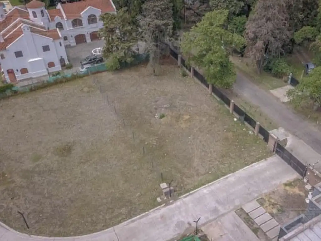 Terreno en la calle Ricchieri  - Don Torcuato