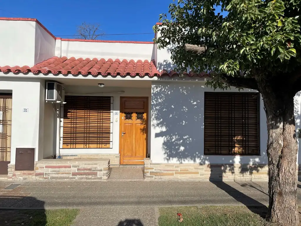 Casa  en Venta en Pilar Centro, Pilar, G.B.A. Zona Norte