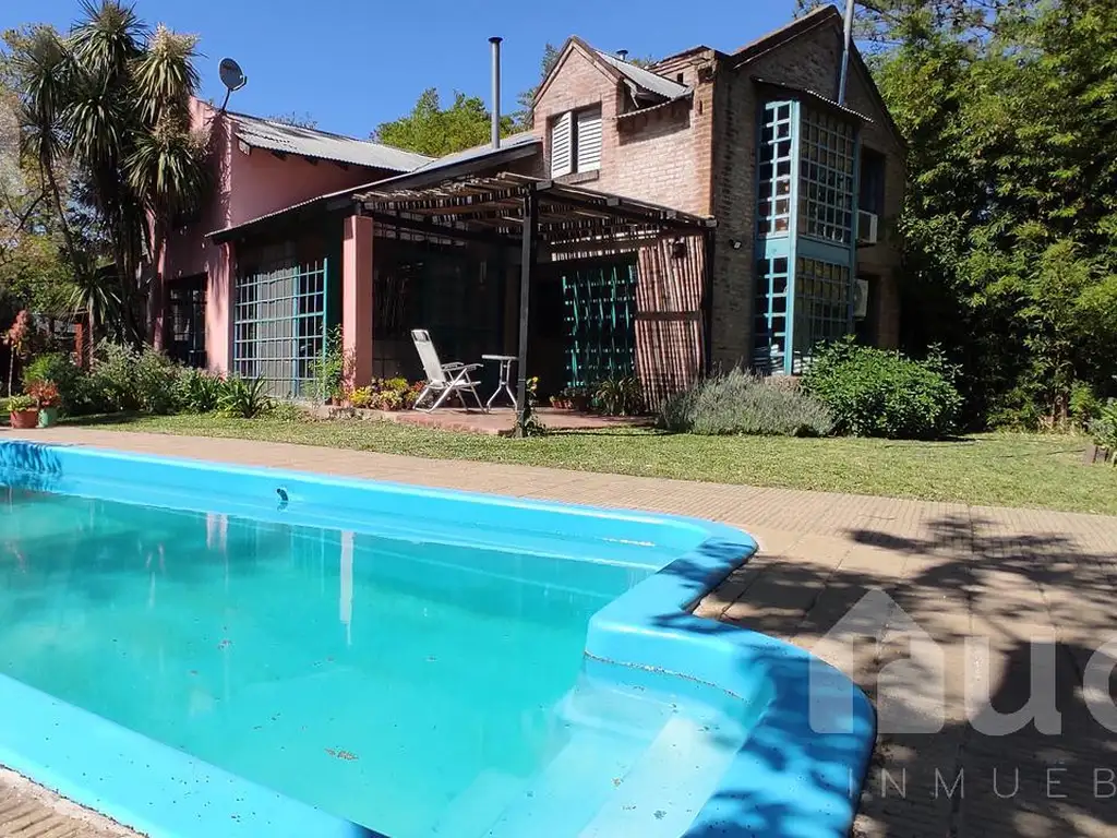 ALQ VERANO | Pintoresca casa con bello Jardin y Pileta en La Bota, Benavidez