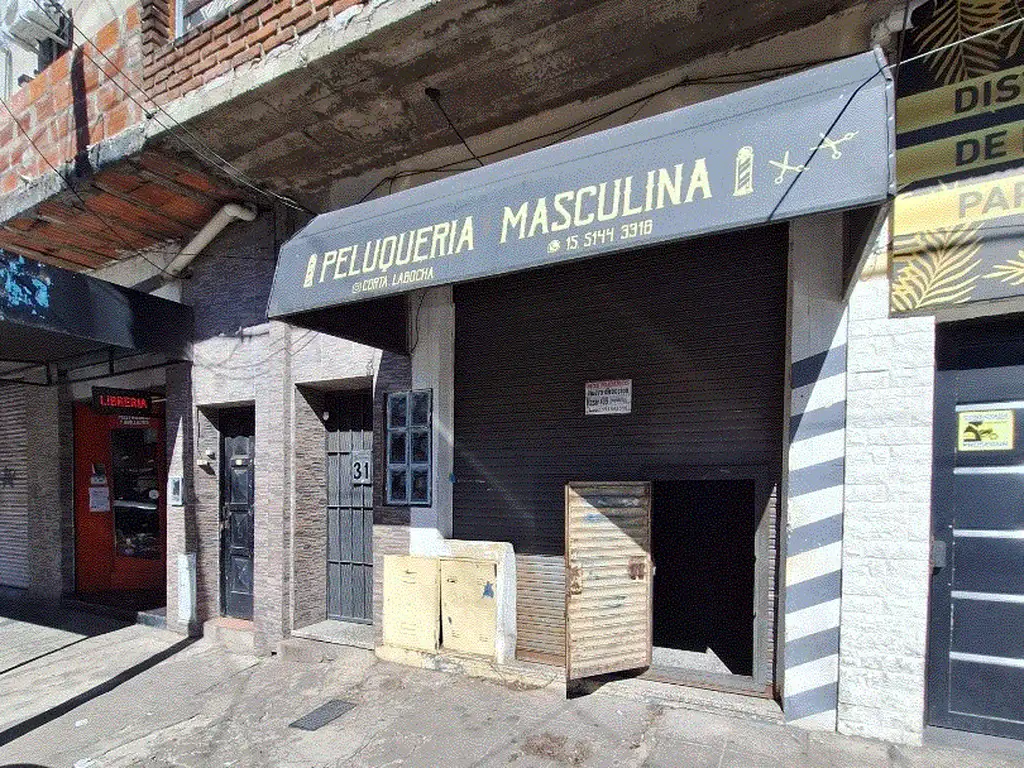 Local Comercial 30m2 en ALQUILER - Avda Crovara y Nazar (ultimo rubro peluqueria masculina)