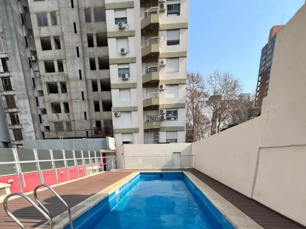 Venta Departamento 1 Dormitorio con Cochera y Amenities Barrio Lourdes