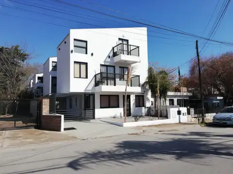 Duplex en venta - 1 dormitorio 2 baños - 65 mts2  - Villa Carlos Paz