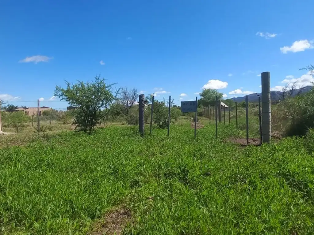 LOTE/TERRENO DE 785Mts2 - B° SIERRAS MARIANAS-AMPLIO FRENTE SOBRE 2 CALLES