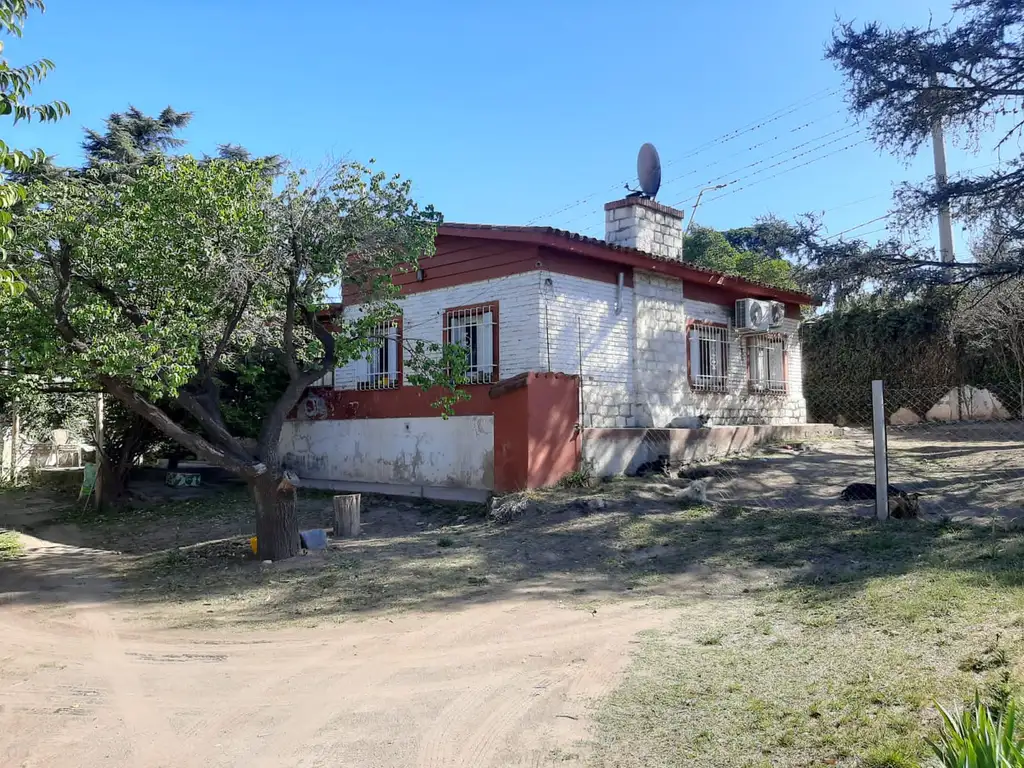 Casa a la venta en Cosquin. (C224)