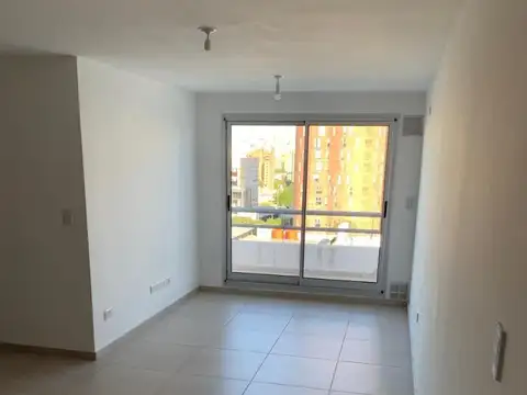 Venta departamento 2 dormitorios con terraza en Güemes.