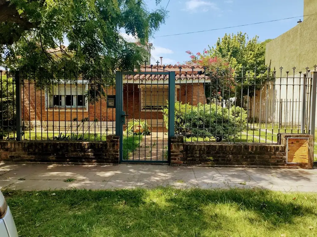 Alquiler Casa Dos Dormitorios Villa Belgrano