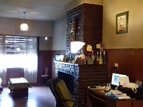 Casa en Venta - 4 ambientes - USD 180.000