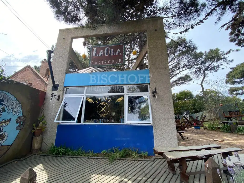 LOCAL COMERCIAL EN AMPLIO TERRENO A DOS CUADRAS DEL MAR, LAS GAVIOTAS