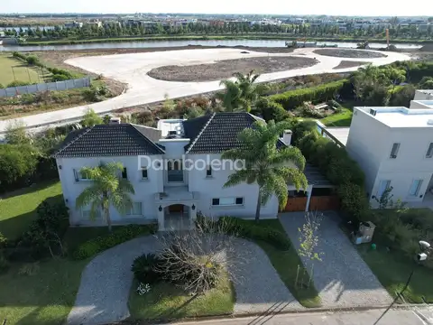 Casa  en Venta en Barrio Cerrado Barbarita Tigre