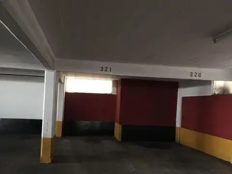 Cochera en Venta en Centro