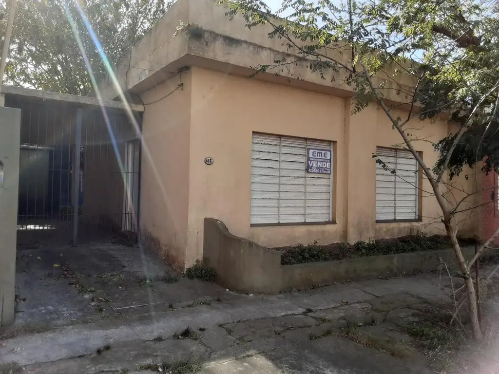 Casa con deptos en Santa Teresita.