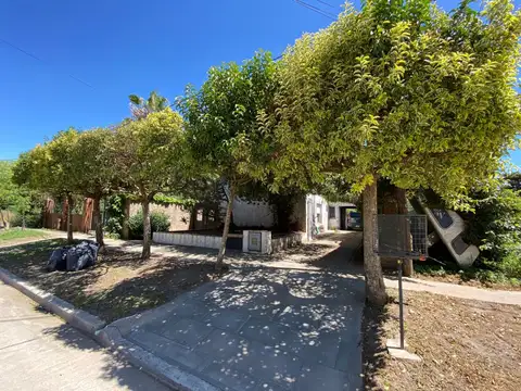 Casa - Venta - Argentina, Lobos - BALCARCE 1000