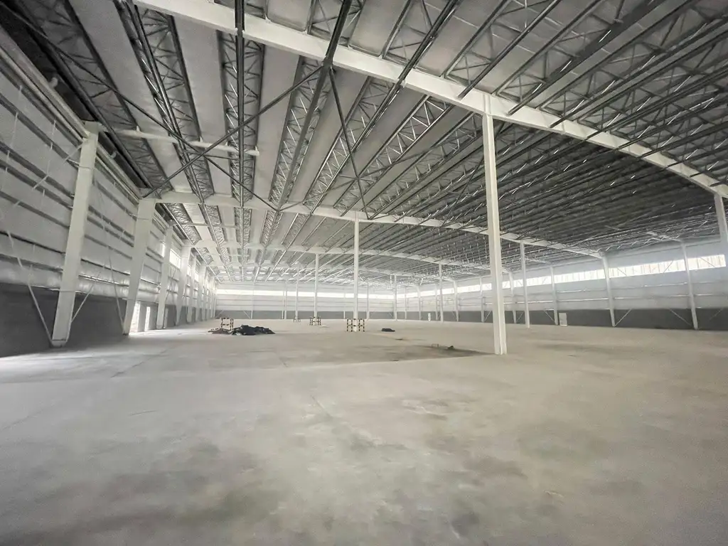 Galpón deposito a estrenar 6.250 m2  en Alquiler o venta Florencio Varela parque industrial PITEC