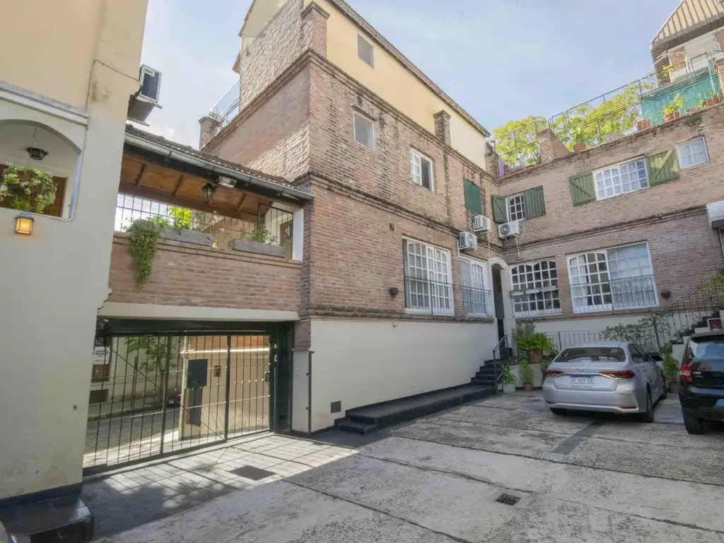 Departamento de 4 ambientes en venta, en San Isidro.