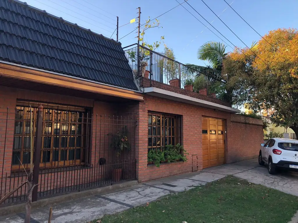 Casa Chalet  en Venta en Quilmes Oeste, Quilmes, G.B.A. Zona Sur