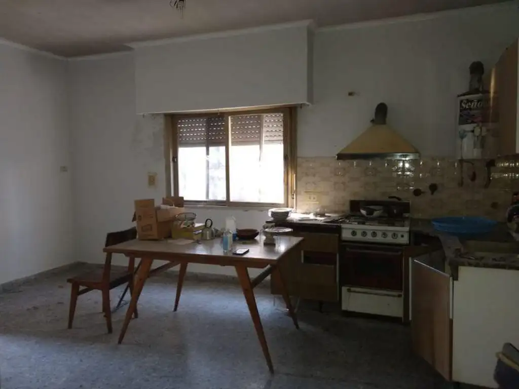 Casa en venta - 1 dormitorio 1 baño - 430mts2 - La Plata