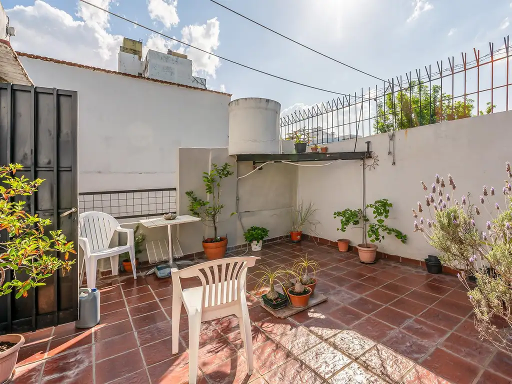 CASA - VENTA - 4 AMB - PATIO - TERRAZA - VILLA URQUIZA