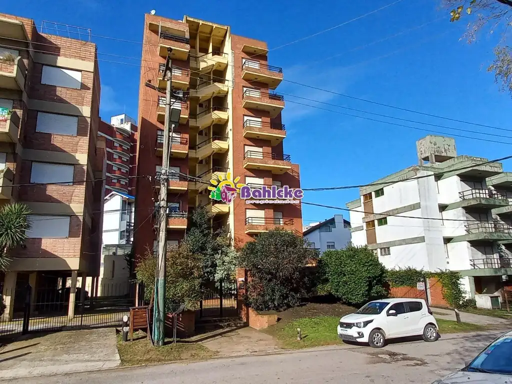 SE VENDE EXCELENTE DEPARTAMENTO 3 AMBIENTES