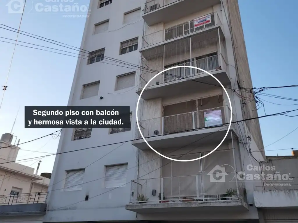 Piso en el Centro de Pergamino, 4 Amb. con Balcón