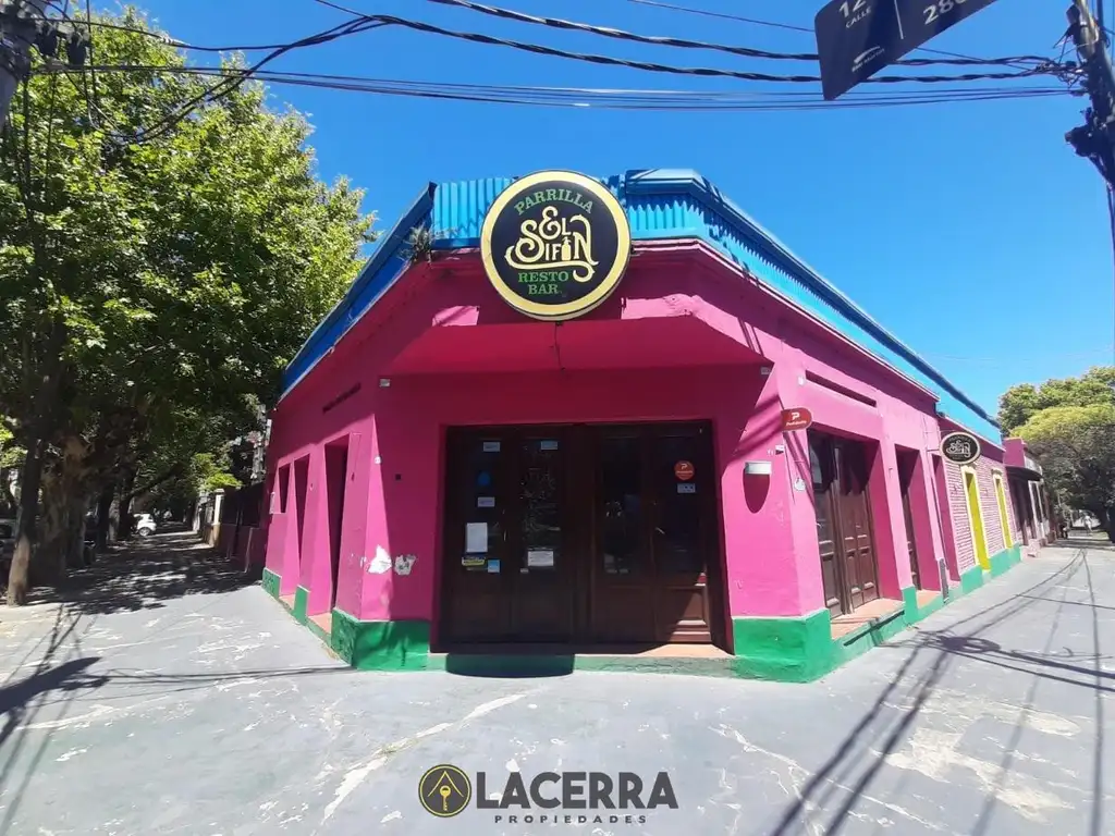 ESPECTACULAR LOCAL LOTE PROPIO EN ESQUINA CENTRICA