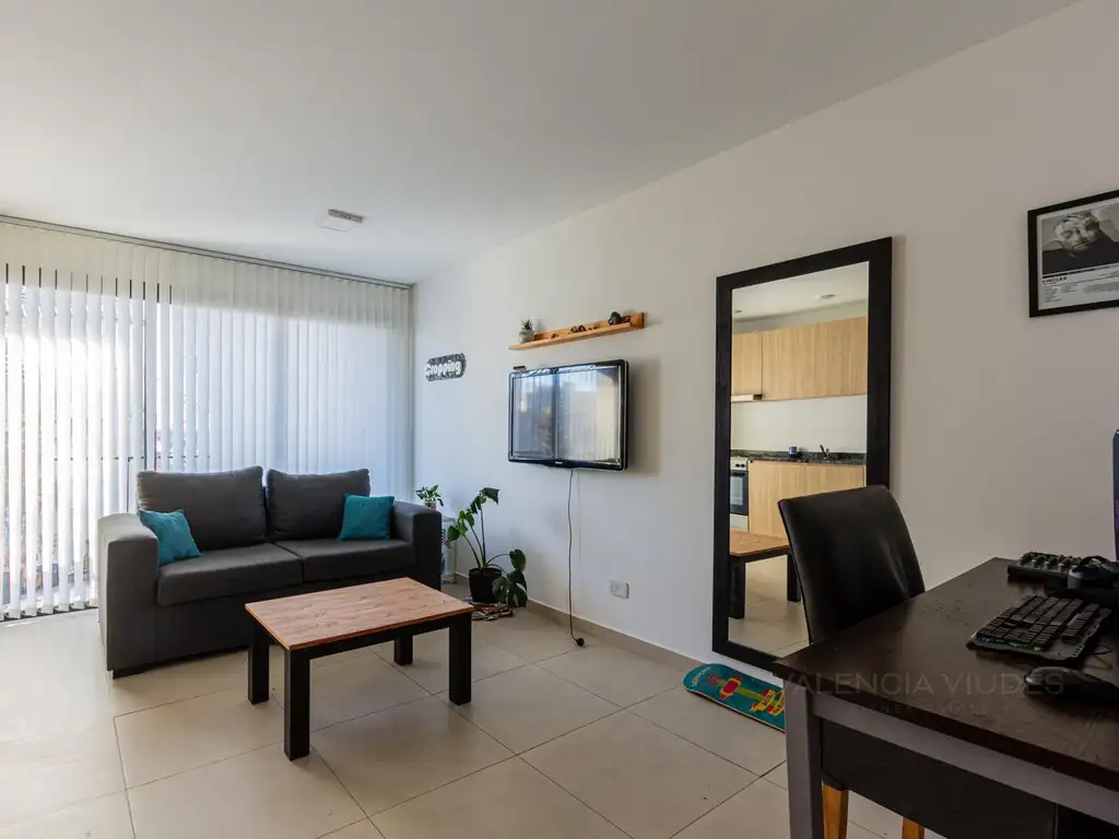 Venta Departamento 2 Ambientes Semipiso en Moron Norte