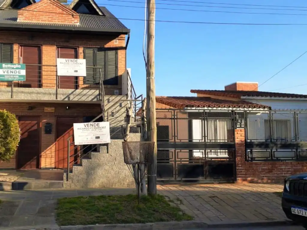 HERMOSO 3 AMBIENTES TIPO CASA SIN EXPENSAS