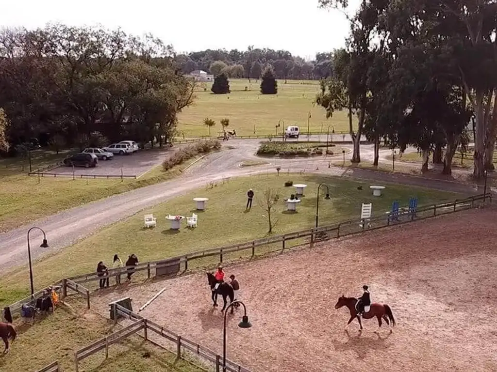 LOTE EN BARRIO CERRADO EL CAMPO