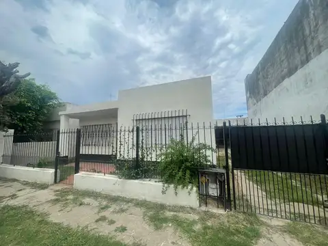 Se Vende Casa 3 Amb. Lista Para Escriturar - General Rodriguez