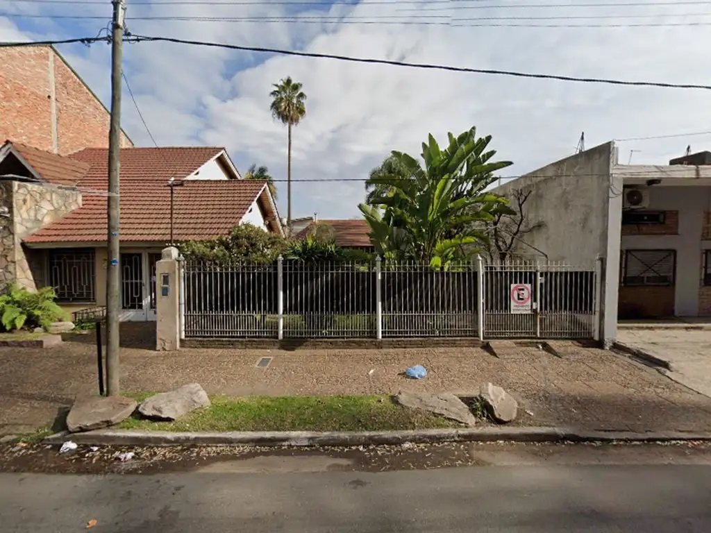 LOTE EN ZONA COMERCIAL DE TEMPERLEY APTO CREDITO