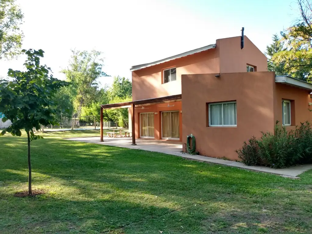 CASA QUINTA EN ALQUILER - LOS CARDALES