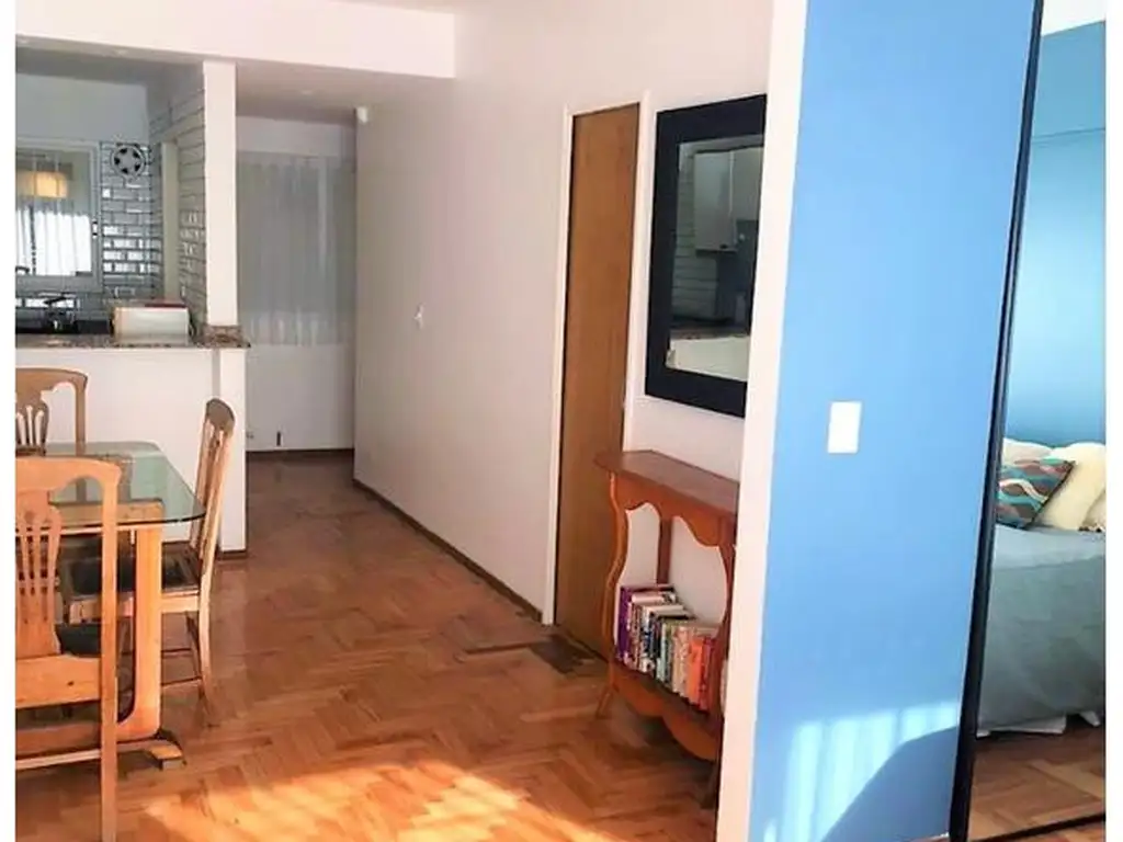 HERMOSO Dpto 2 ambientes, con cocina, living comedor, baño y dormitorio