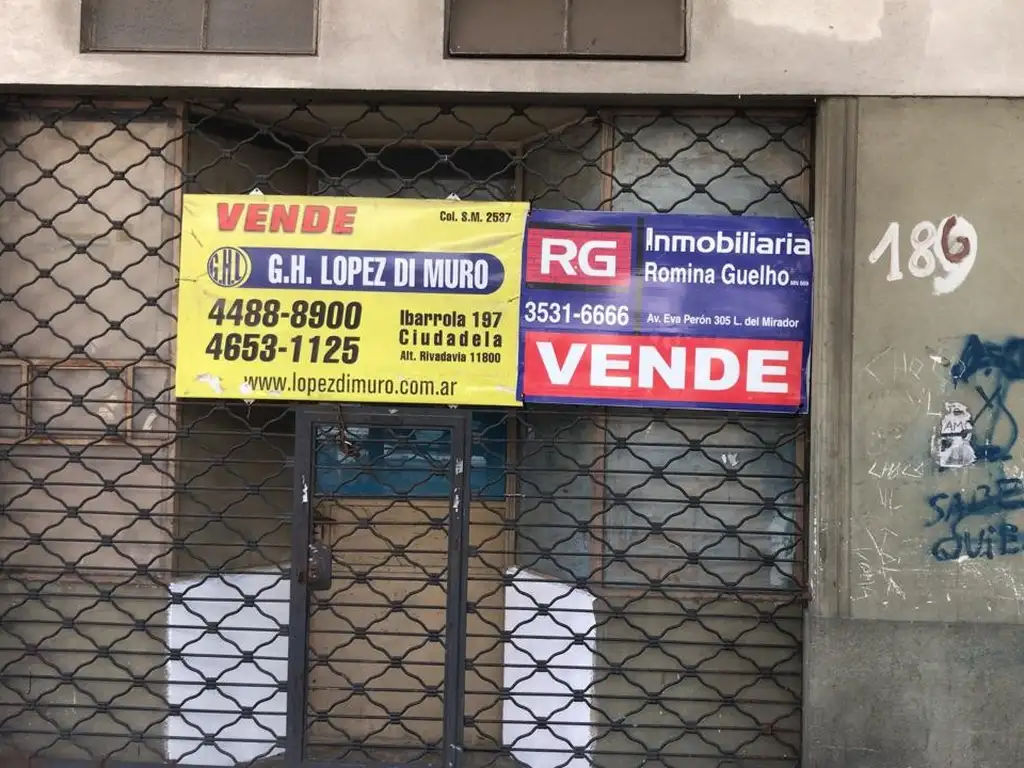 Local en zona comercial Ciudadela