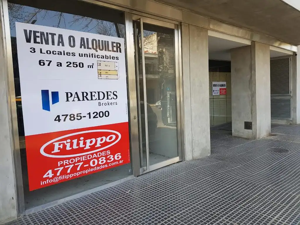 Venta con renta: Excelente Local sobre Avenida Córdoba · 184 m2 (10.50x18)