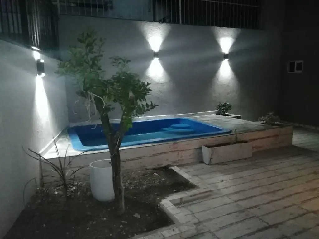 EXCELENTE CASA 4 AMB C/GARAGE-PILETA-PATIO-TERRAZA-PARRILLA