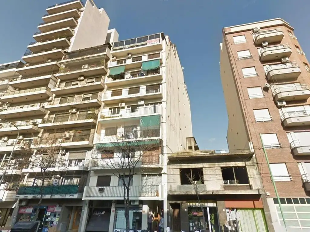 TERRENO APTO PARA EDIFICAR 3000 MTS SOBRE AV GAONA