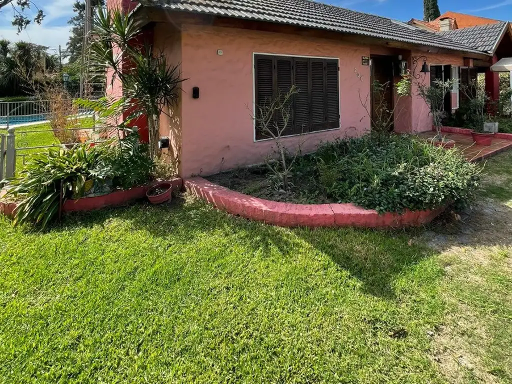 VENTA CASA - BARRIO CERRADO GHISO