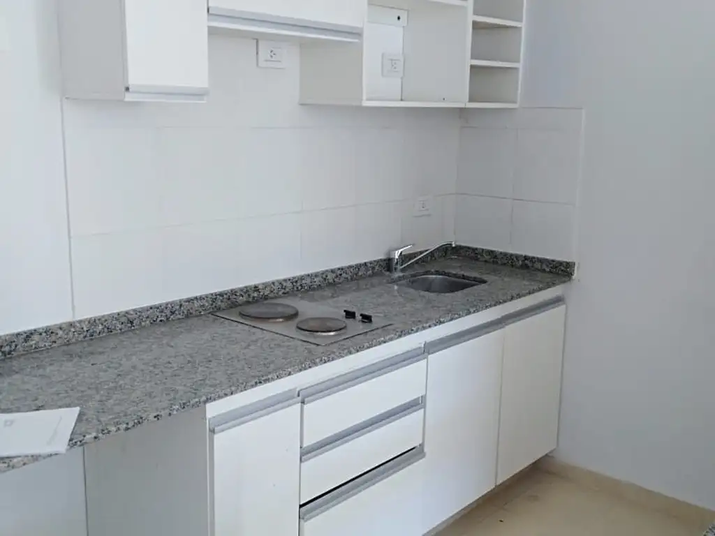 Vendo departamento a estrenar Ituzaingo 3659 ! Con patio   Muy luminoso !