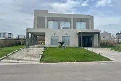 Casa  en Venta en Lagos de Canning, Esteban Echeverría, G.B.A. Zona Sur