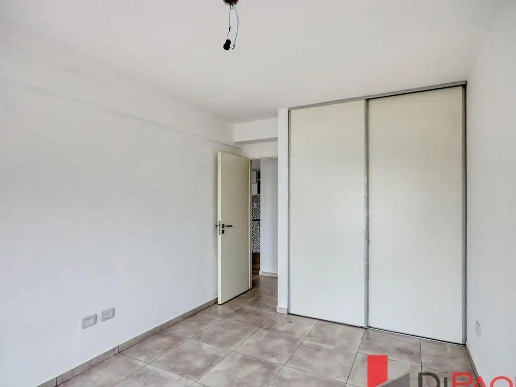 Venta departamento monoambiente con balcón en morón Clamaco