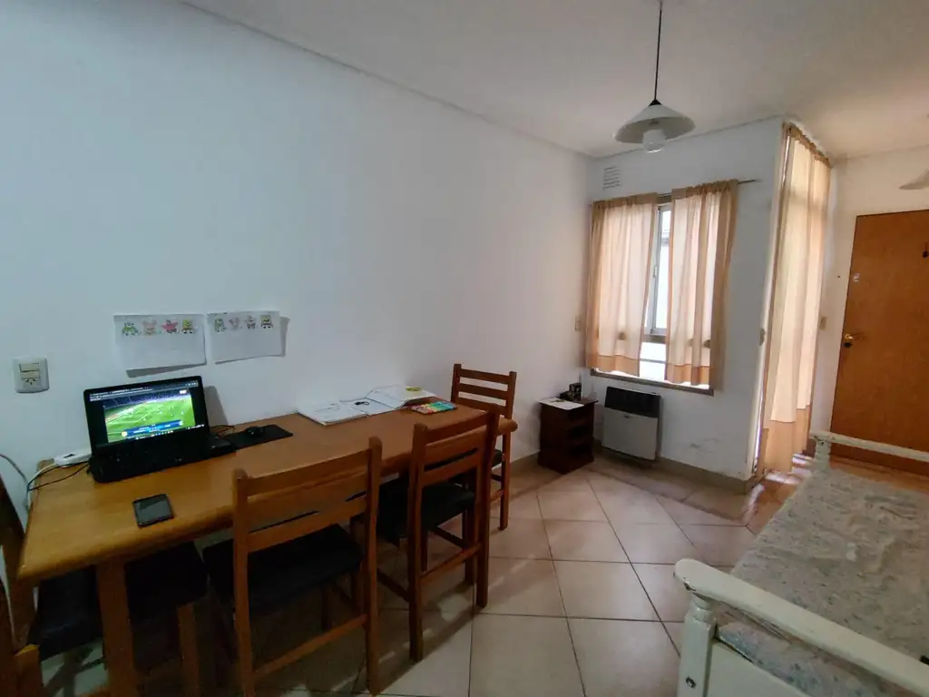 Departamento en  Venta 1 dormitorio con patio en Lourdes