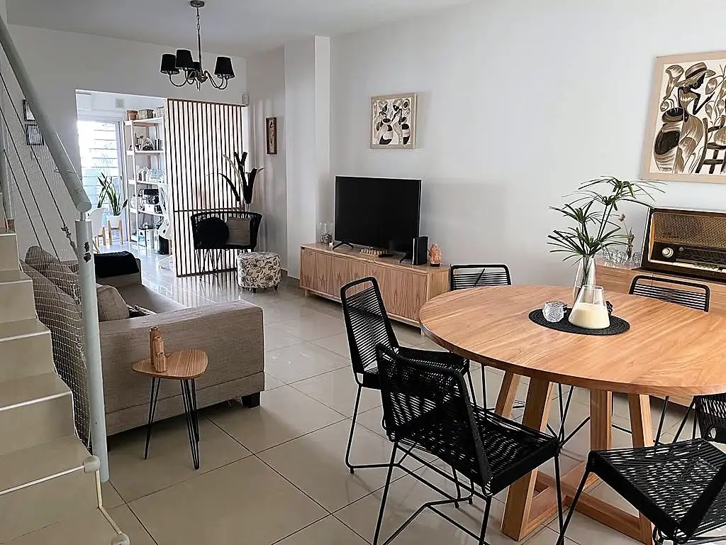 Hermoso y Moderno Dúplex 5 Ambientes Olivos