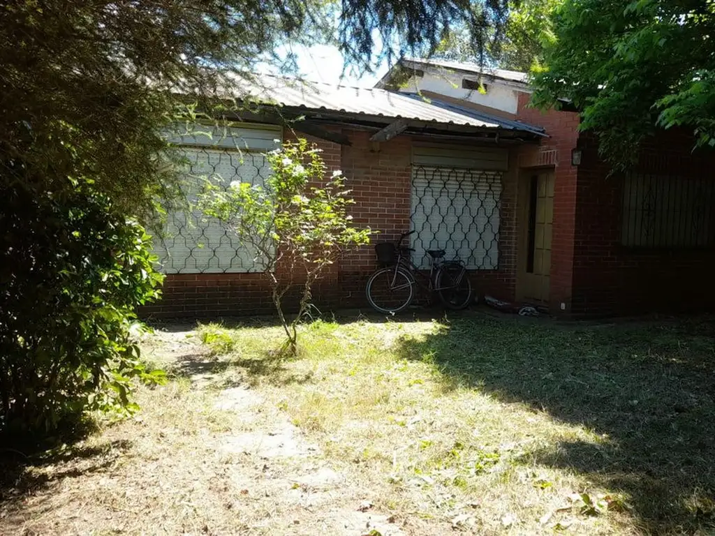 Casa en venta refaccionar o reciclar en Garin